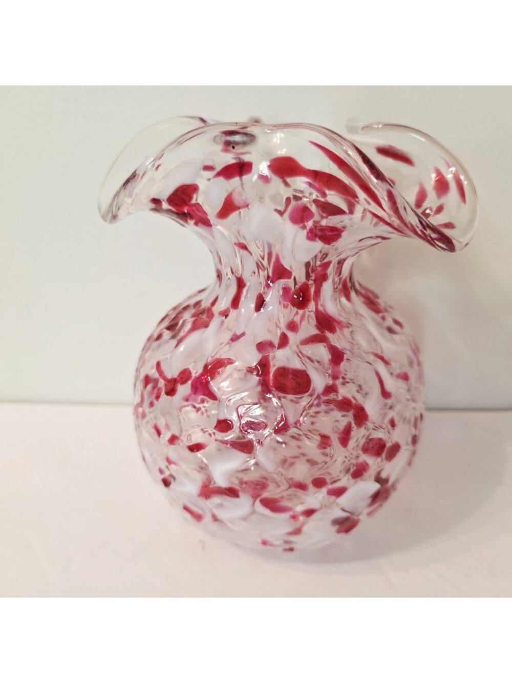 Vtg End of Day Splatter Glass Vase with Ruffled Top Cranberry White Speckled Art